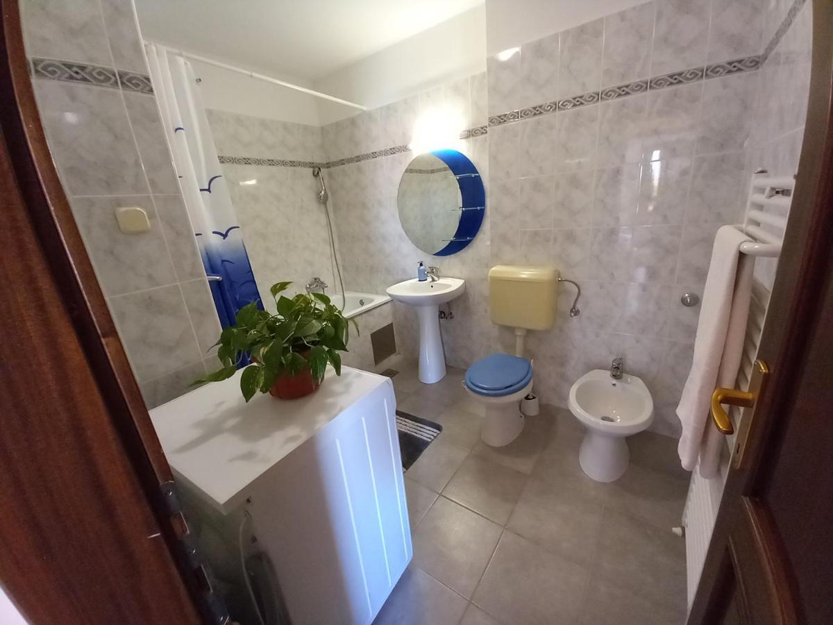 Iva Apartman Pola Esterno foto