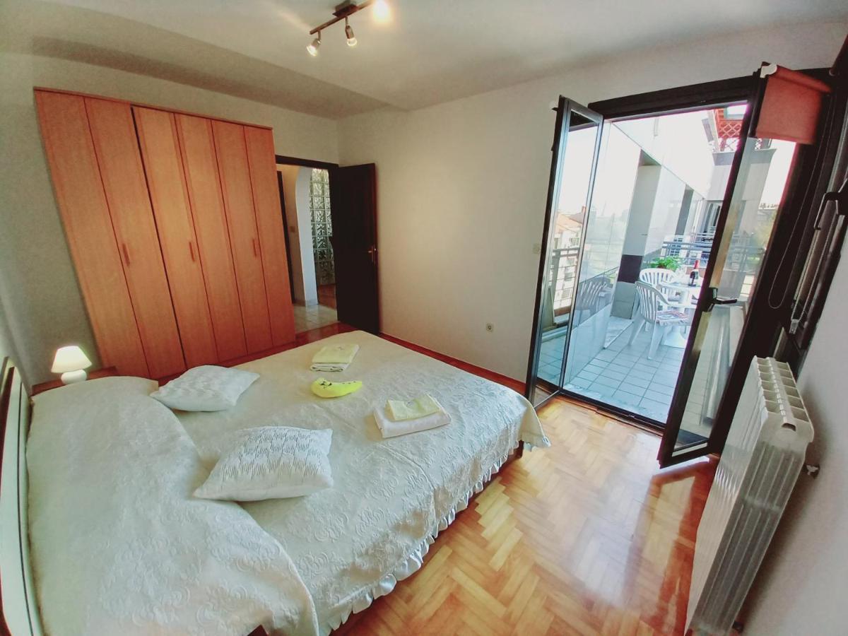Iva Apartman Pola Esterno foto
