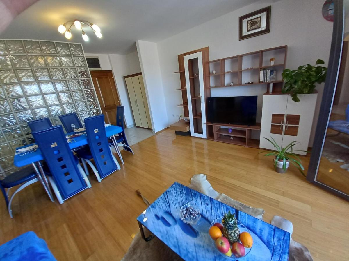 Iva Apartman Pola Esterno foto