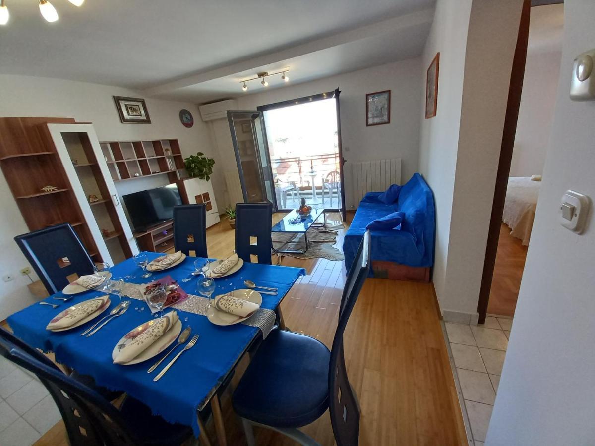 Iva Apartman Pola Esterno foto